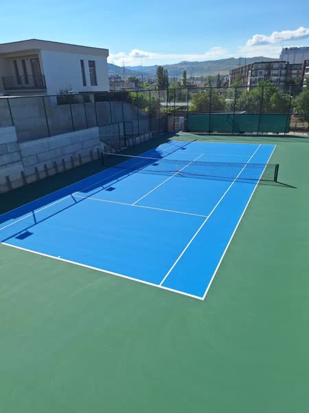 Lisi Tennis Club — photo